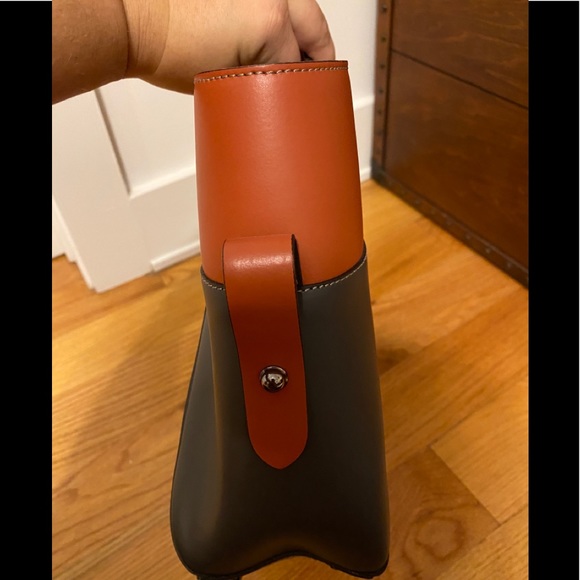 Italian Leather Carry All - Picture 7 of 7